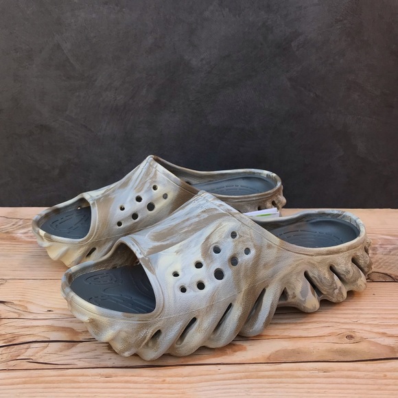 Crocs Echo Marbled Slide - Picture 7 of 16